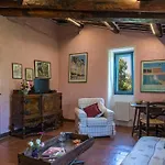 Campodalto 8, Emma *