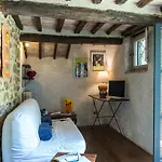 Villa Campodalto 8, Emma *