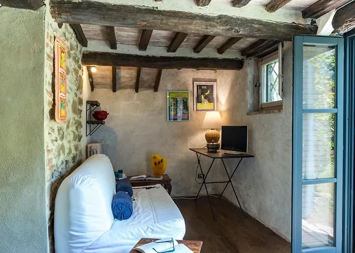 Vila Campodalto 8, Emma *