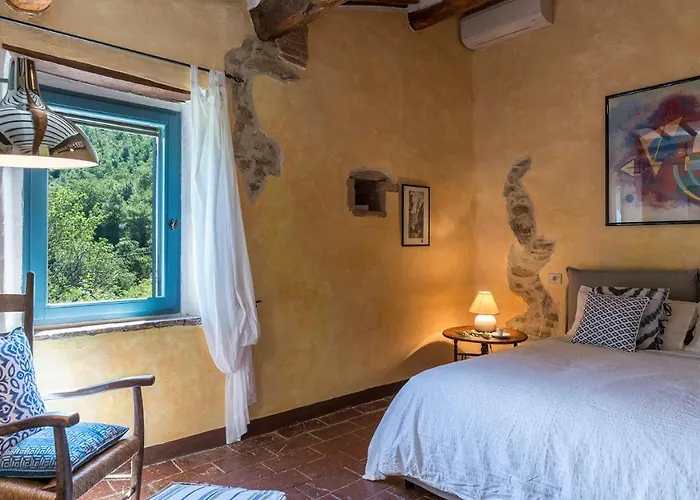 Campodalto 8, Emma Villa Paciano